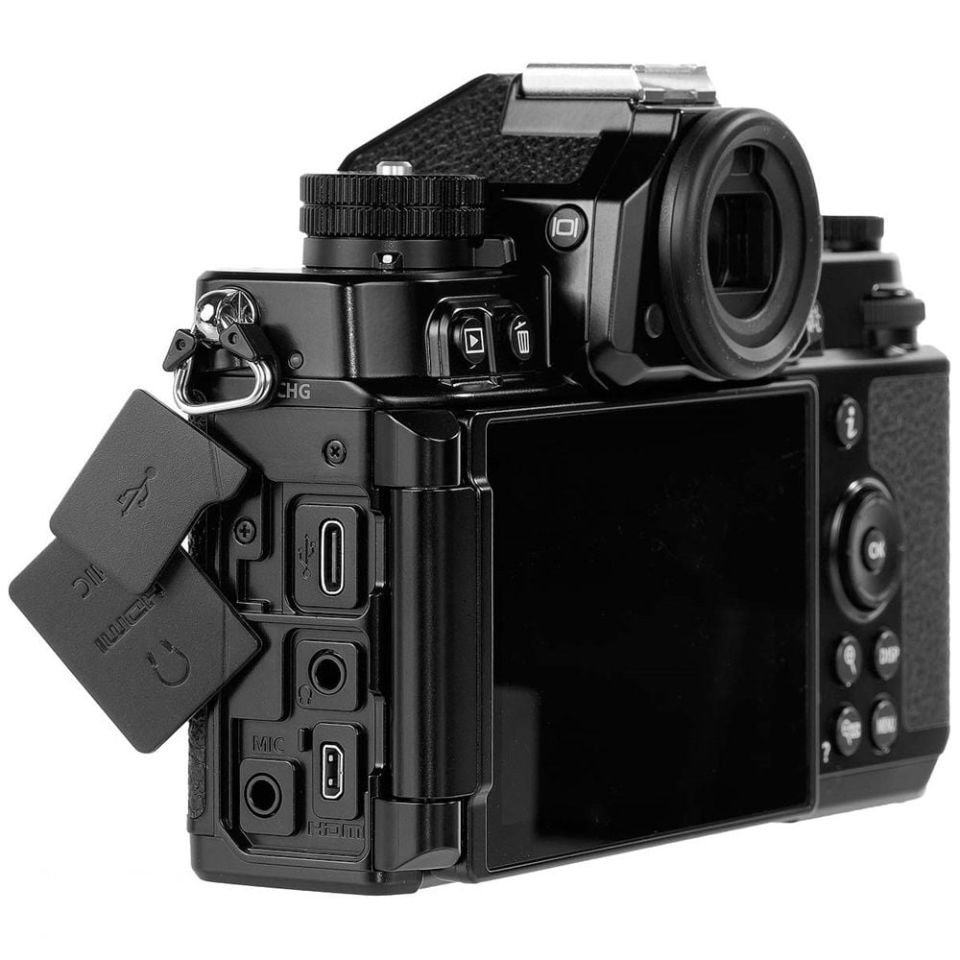 Nikon Zf Body Aynasız Fotoğraf Makinesi (8.250 ₺ Geri Ödeme)